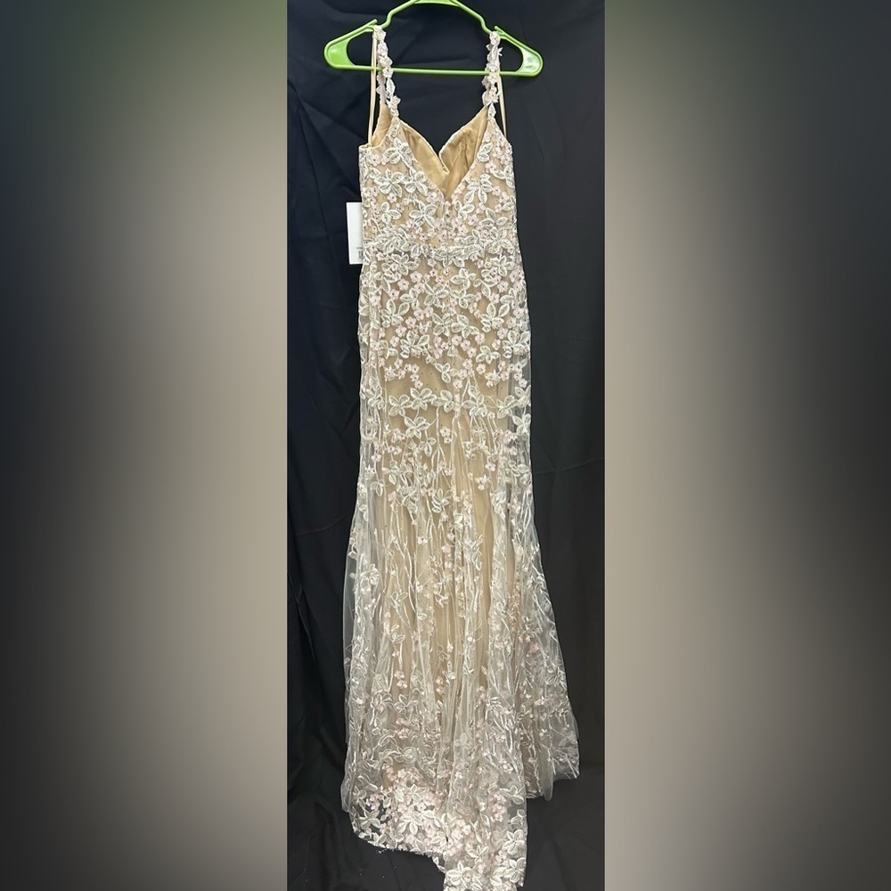 Mac Duggal 67492 NWT FLORAL EMBROIDERED CORSET BODICE GOWN - Picture 8 of 10